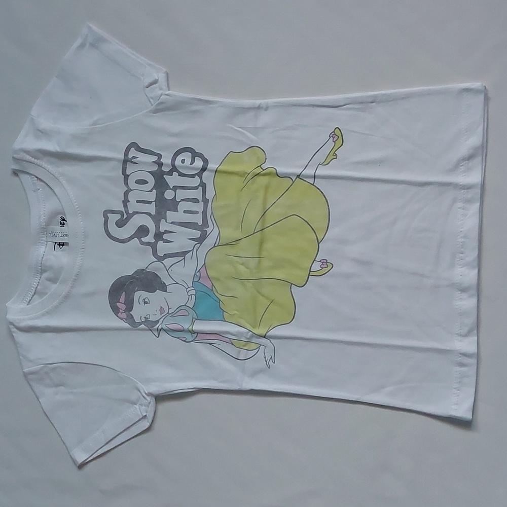 Disney snow toddler Girls white simple portrait tee size S 5-6‎